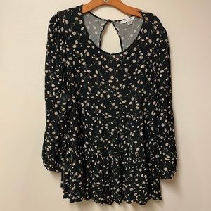 American Eagle Daisy Blouse